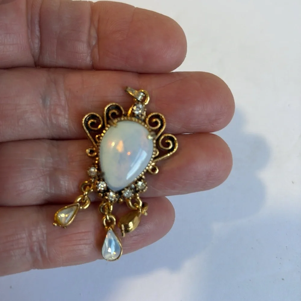 Vintage Florenza Elegant Goldtone and Opalite Pendant